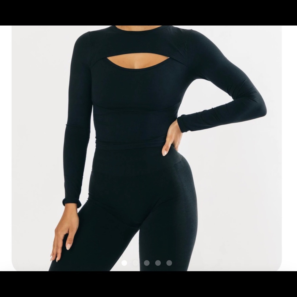 Alphalete ultrasoft keyhole top